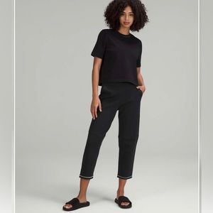 Lululemon Relaxed-Fit HR Knit Crop 24”